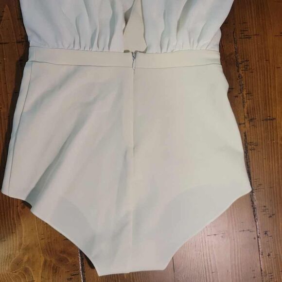 A.W.A.K.E Mode Twisted Asymmetric Crepe Bodysuit - Picture 6 of 9